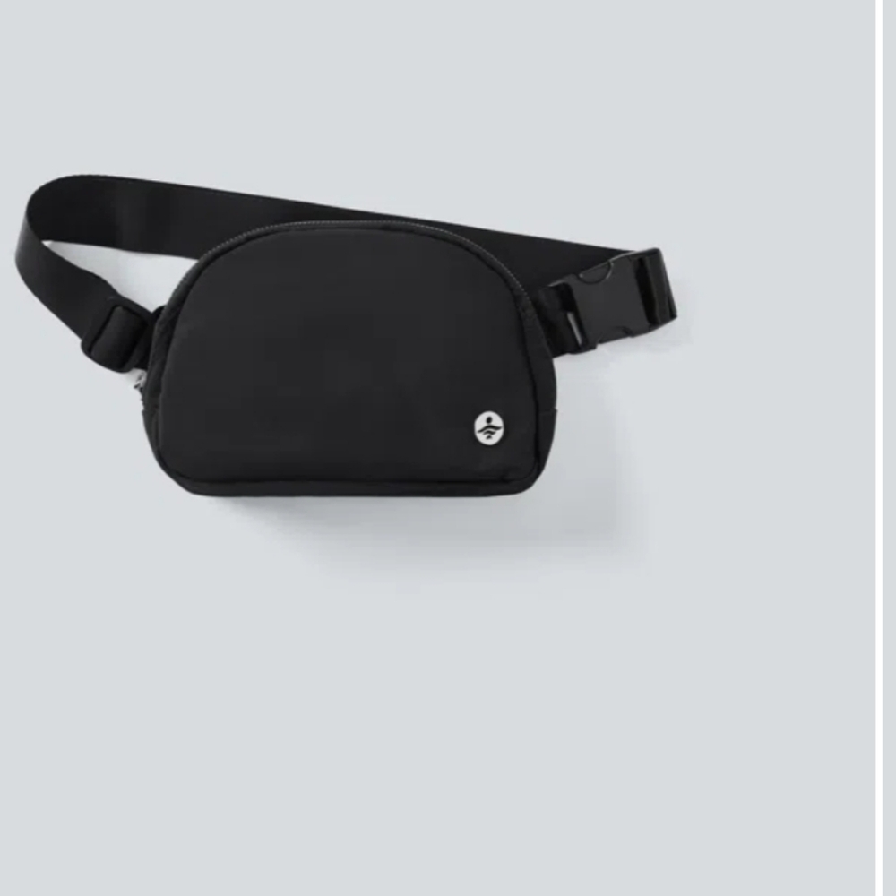 Halara new without tags Black Crossbody Bag